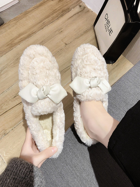 Alkalmi női pehelycipő szalaggal és lapos talppal