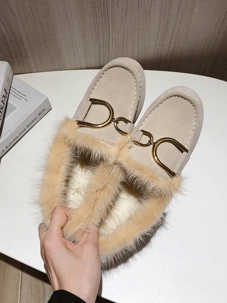 Alkalmi női cipő pehely és fém díszítéssel