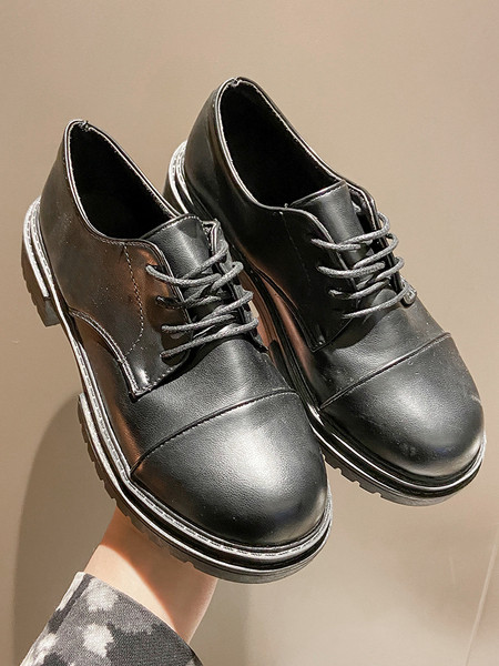 Műbőr alkalmi cipő fűzős fekete színben