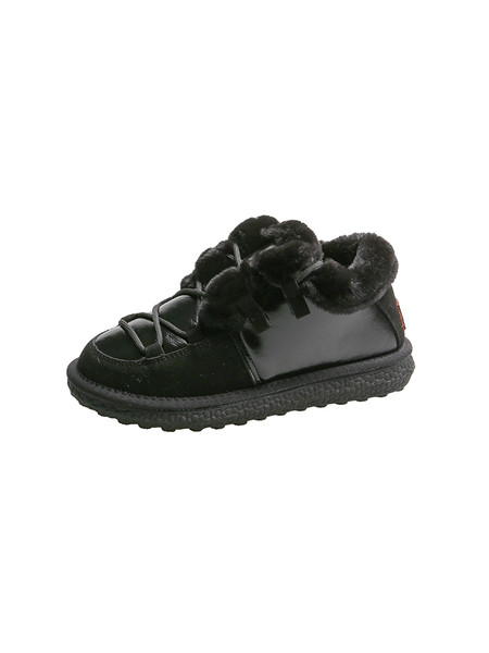 Női téli cipő eko bőrből, pehely és fűzővel