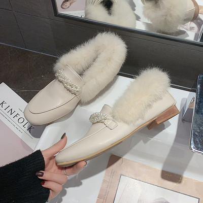 Női alkalmi cipő eko bőrből és gyöngyből