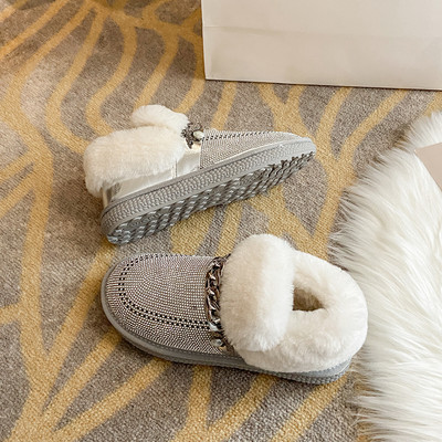 Modern női cipő kövekkel és pehellyel