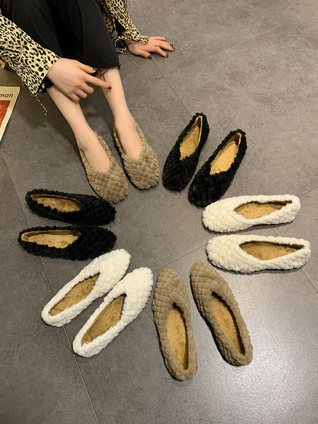 Alkalmi női pehelycipő lapos talppal