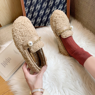 Fém elemes női pehelycipő