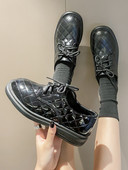 Fekete színű, fűzős női alkalmi cipő