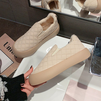 Bőr női alkalmi cipő lapos talppal