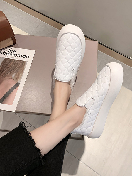 Bőr női alkalmi cipő lapos talppal