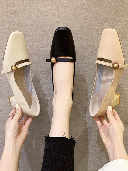 Női alkalmi cipő pánttal és szögletes sarokkal