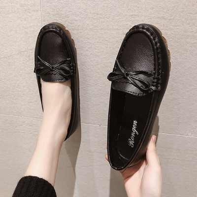 Alkalmi női őszi cipő szalaggal, lapos talppal