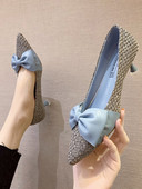 Új modell elegáns női hegyes cipő szalaggal