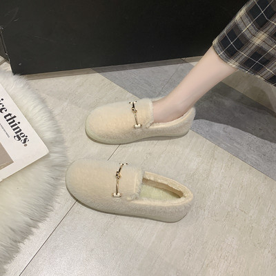 Új modell női cipő fém elemmel és pehellyel