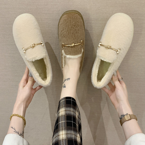 Új modell női cipő fém elemmel és pehellyel