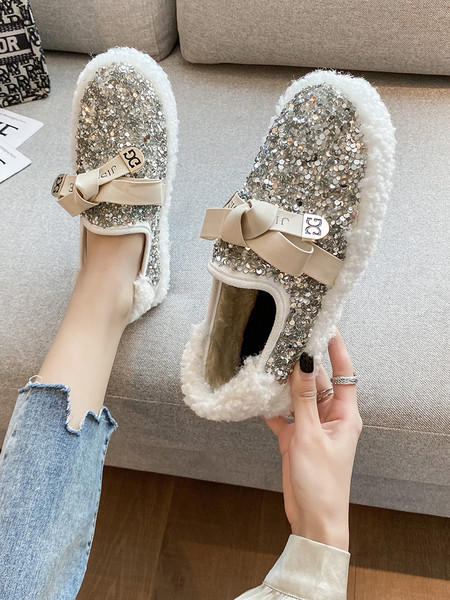 Pantofi moderni de dama cu efect stralucitor si panglica