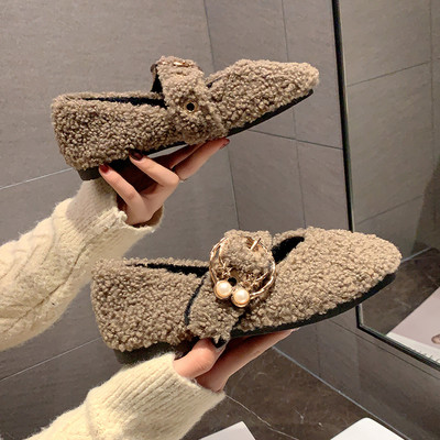 Női alkalmi cipő csattal