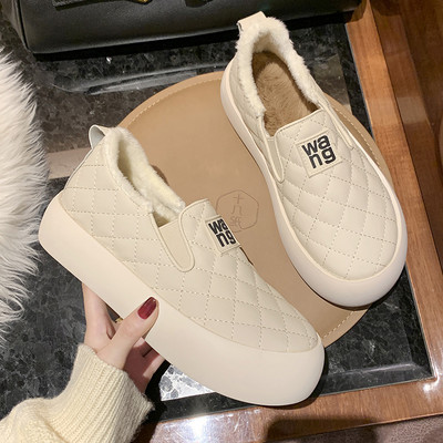 Női alkalmi cipő meleg béléssel és lapos talppal