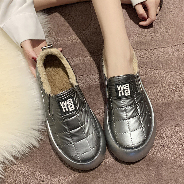 Női alkalmi cipő meleg béléssel és lapos talppal