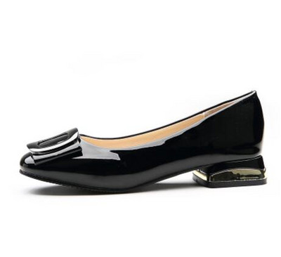 Modern női lakkcipő négyszögletes sarkú - két modell