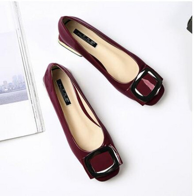 Modern női lakkcipő négyszögletes sarkú - két modell