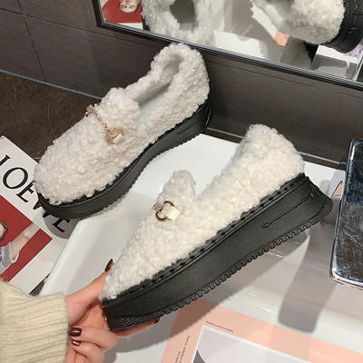 Ženske casual cipele s ravnim potplatom i metalnim elementom