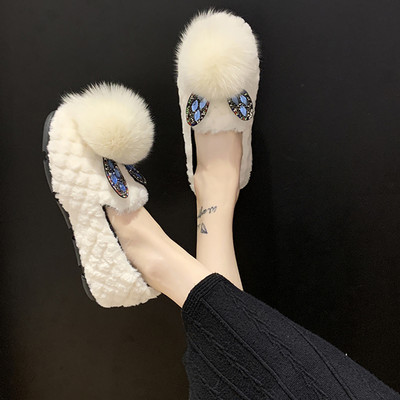 Női pehelycipő 3D elemekkel