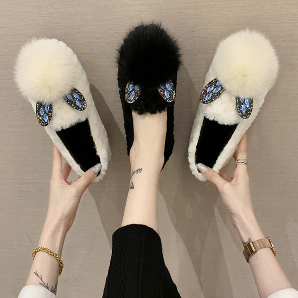 Női pehelycipő 3D elemekkel