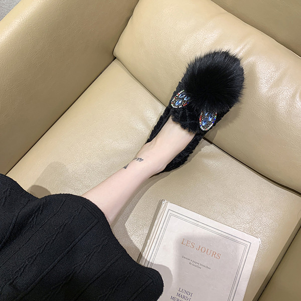 Női pehelycipő 3D elemekkel