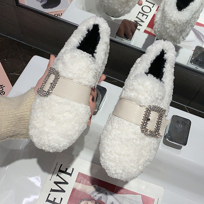 Ležerne ženske perje s kopčom