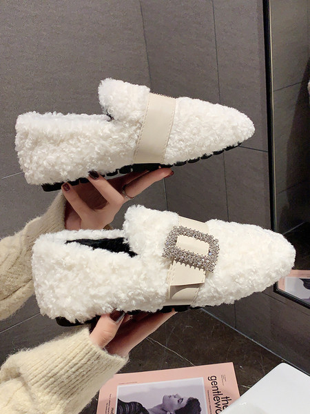 Ležerne ženske perje s kopčom