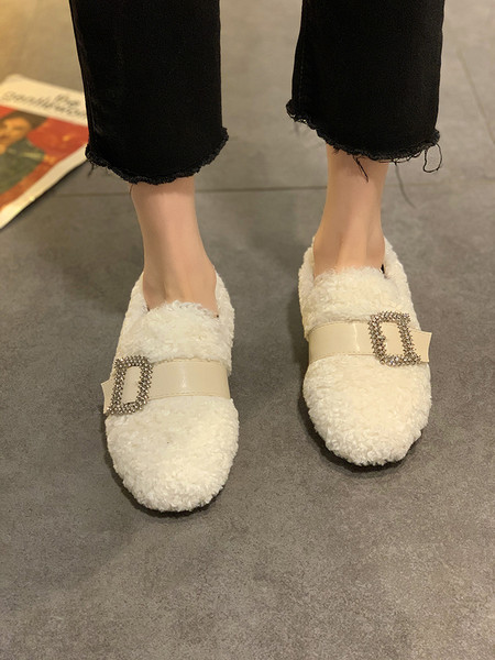 Ležerne ženske perje s kopčom