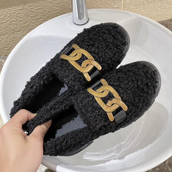 Női alkalmi fekete cipő fém csattal