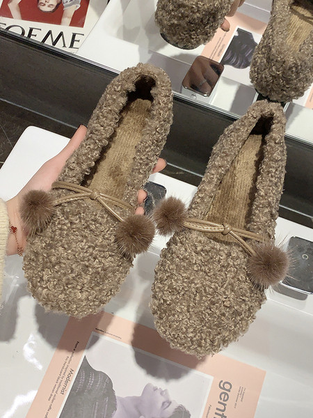 Női alkalmi cipő pehely és lapos talppal