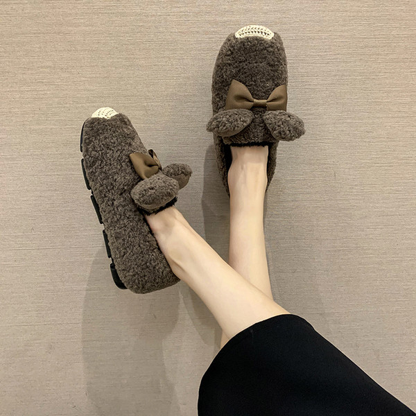 Pehelycipő szalaggal és lapos talppal