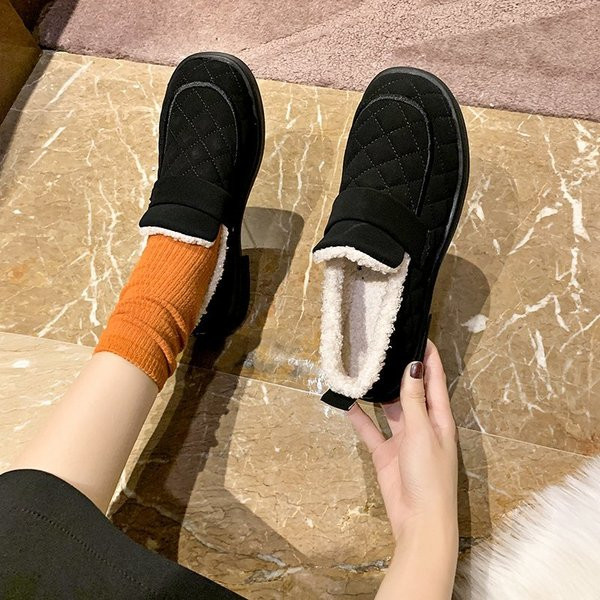 Új modell női alkalmi cipők meleg béléssel és lapos talppal