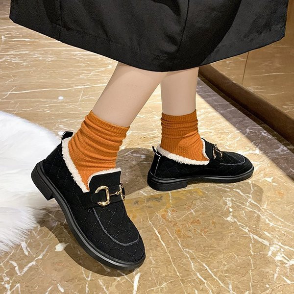 Új modell női alkalmi cipők meleg béléssel és lapos talppal