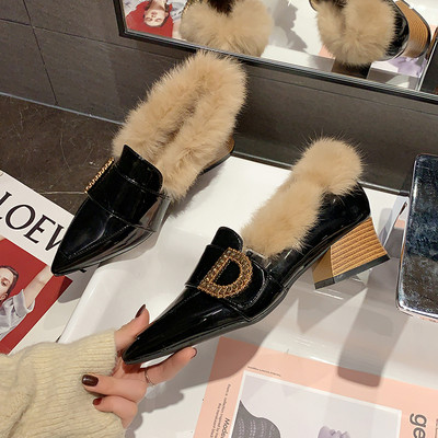 Alkalmi női hegyes cipő alacsony vastag 4 cm-es sarokkal