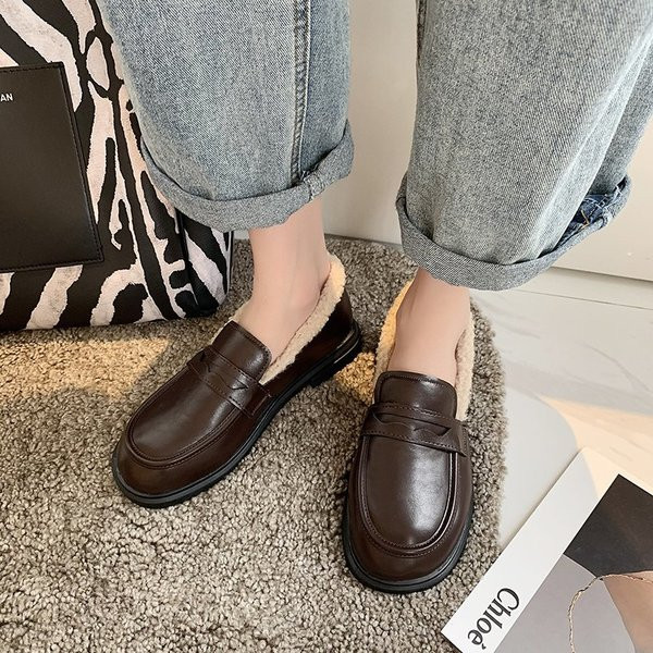 Ženske kožne cipele s toplom postavom u smeđoj i crnoj boji