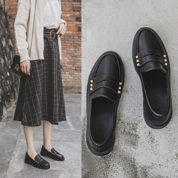 Alkalmi bőr cipő fekete színben