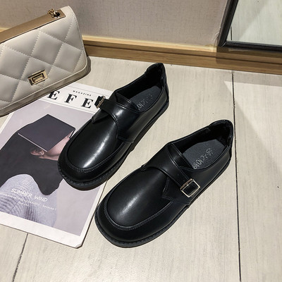 Női alkalmi cipő eko bőrből, csattal