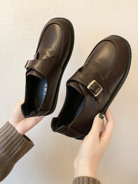 Női alkalmi cipő eko bőrből, csattal