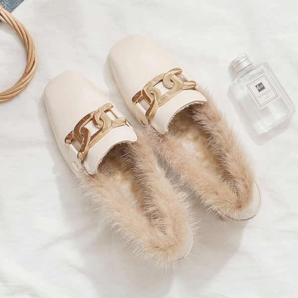 Női alkalmi cipő meleg béléssel és sarokkal