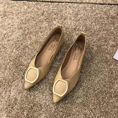 Öko bőrből készült női cipő új modellje - hegyes modell