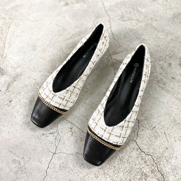 Stílusos női cipő lapos talppal