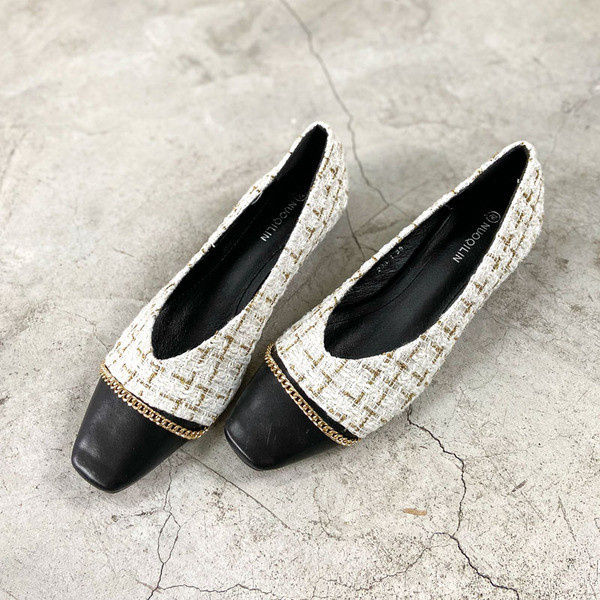 Stílusos női cipő lapos talppal