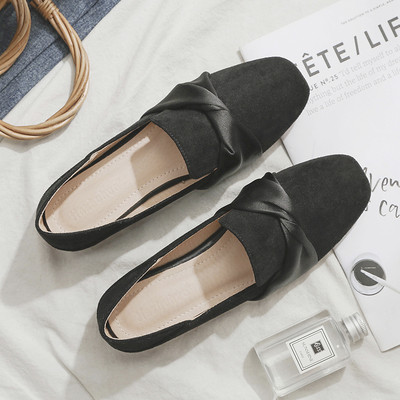 Lapos talpú női velúr cipő