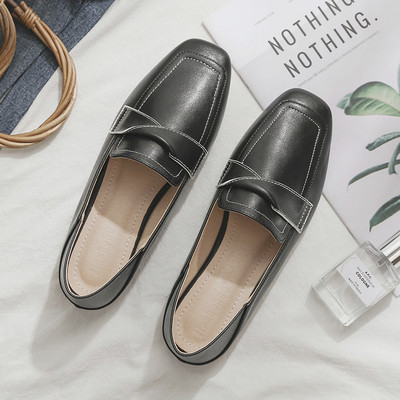 Lapos talpú női bőrcipő új modellje