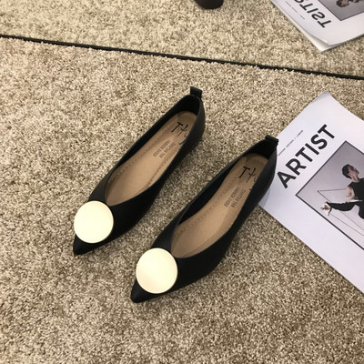 Alkalmi női hegyes műbőr cipő