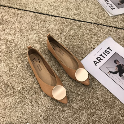 Alkalmi női hegyes műbőr cipő