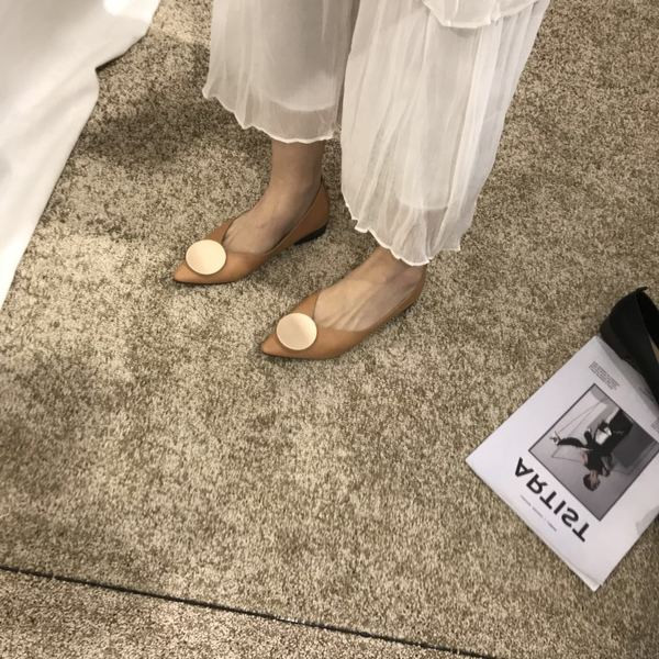 Alkalmi női hegyes műbőr cipő