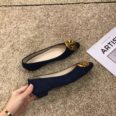 Alkalmi női hegyes cipő alacsony, négyzet alakú sarokkal