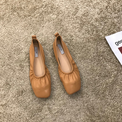 Lapos talpú női bőrcipő